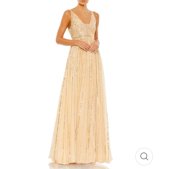 Mac Duggal Dresses & Skirts - Mac Duggal 6 Sunset Sequin Plunge V Neck Gown NWT Flowy A Line Skirt